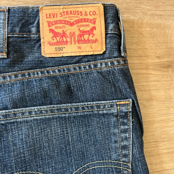Men's Levi's 550 Straight Leg Jeans Size W52xL30 - Picture 5 of 6